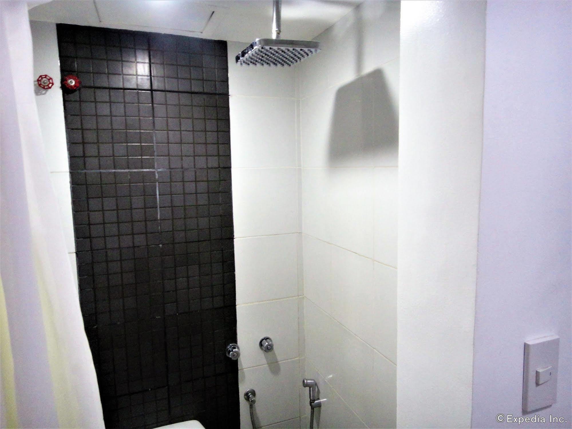 G-Galyx Inn Hotel Cagayan de Oro Ngoại thất bức ảnh
